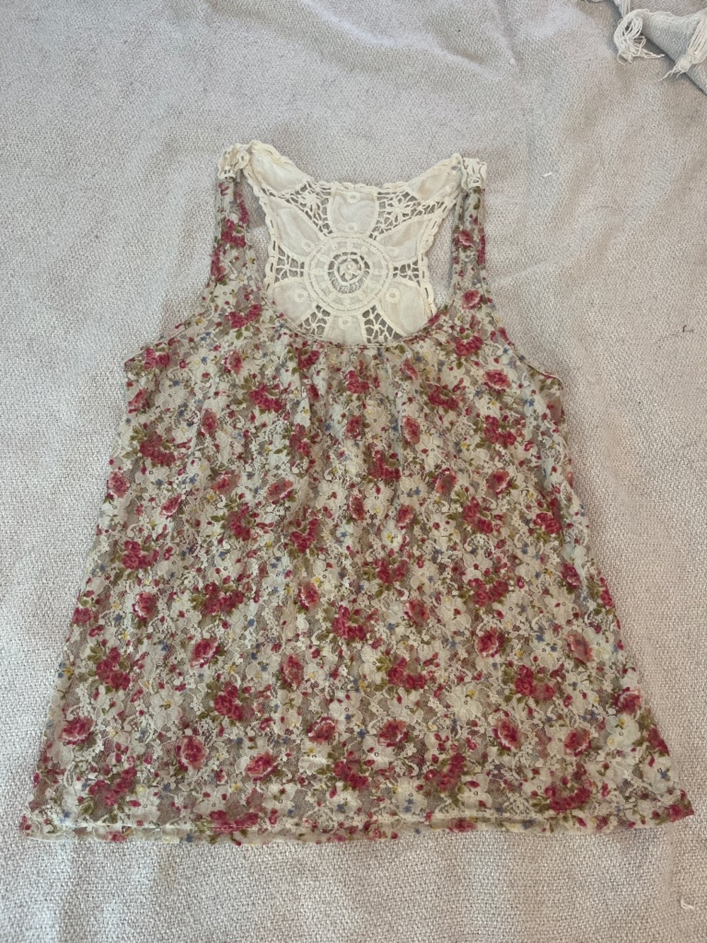 Floral lace tank top